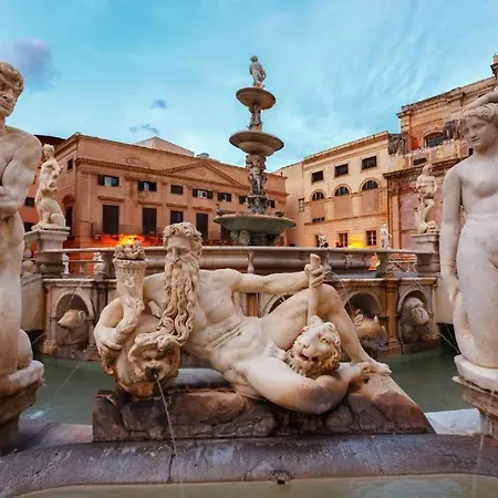 Ballaro 37 * パレルモ