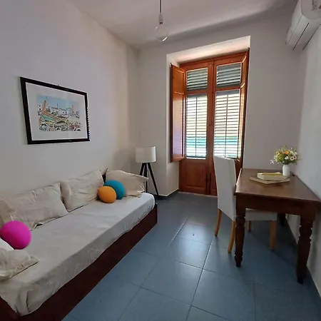 Ballaro 37 アパート